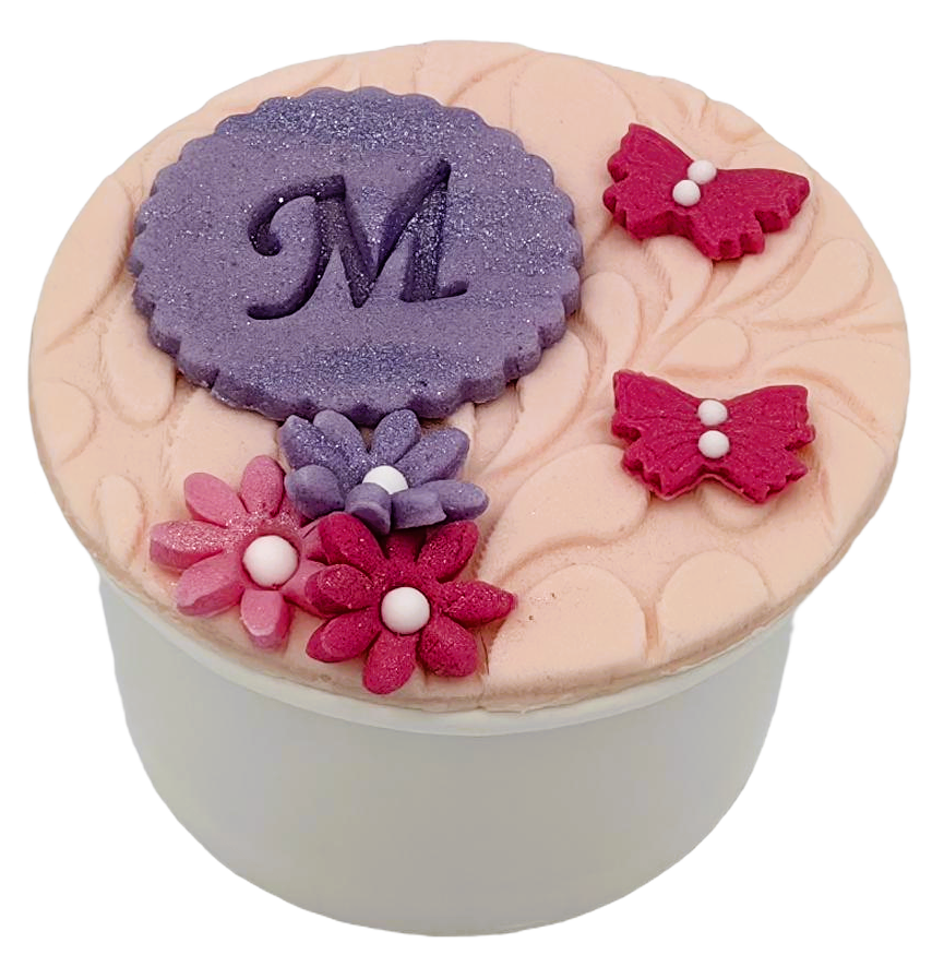 Cupcake Μονόγραμμα με λουλούδια